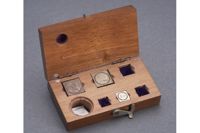 <a href="/assets/35035ea9-6beb-4820-83f0-bae98af39c0d/Gem and diamond weighing tools that belonged to Haji Ahmad Jamal 2.jpg">Gem and diamond weighing tools that belonged to Haji Ahmad Jamal bin Haji Mohd Hassan</a>